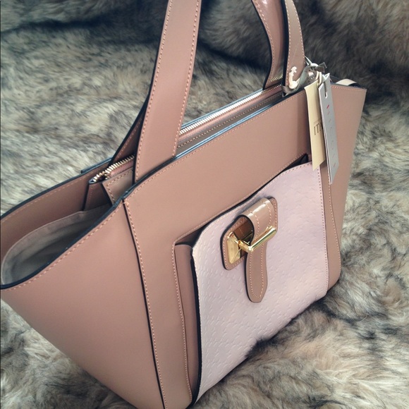 Italian Leather Handbag - Picture 4 of 8